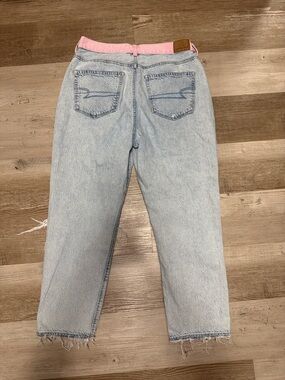 Women’s American Eagle Mom Jeans with Pink Waistband Distressed